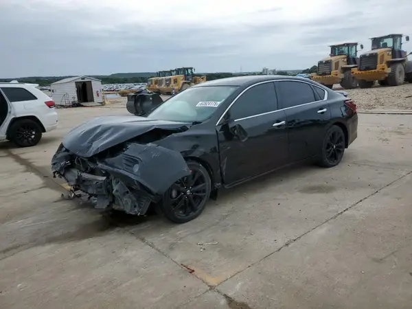 1N4AL3AP5JC475626 2018 NISSAN ALTIMA - Image 1
