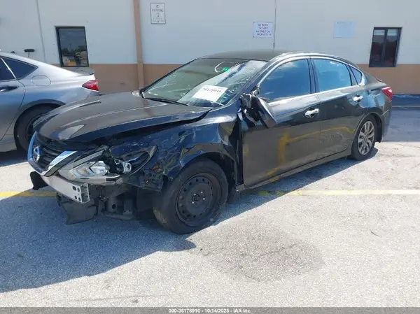 1N4AL3AP5JC476713 2018 NISSAN ALTIMA - Image 2