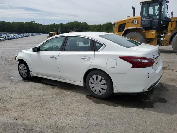1N4AL3AP5JC477215 2018 NISSAN ALTIMA - Image 2