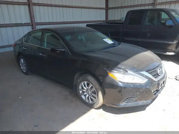 1N4AL3AP5JC477666 2018 NISSAN ALTIMA - Image 1