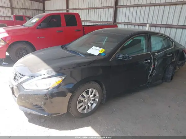 1N4AL3AP5JC477666 2018 NISSAN ALTIMA - Image 2