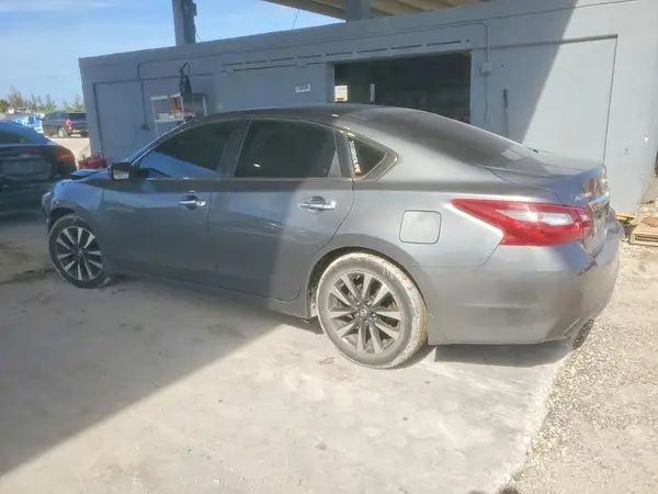 1N4AL3AP5JC479336 2018 NISSAN ALTIMA - Image 2