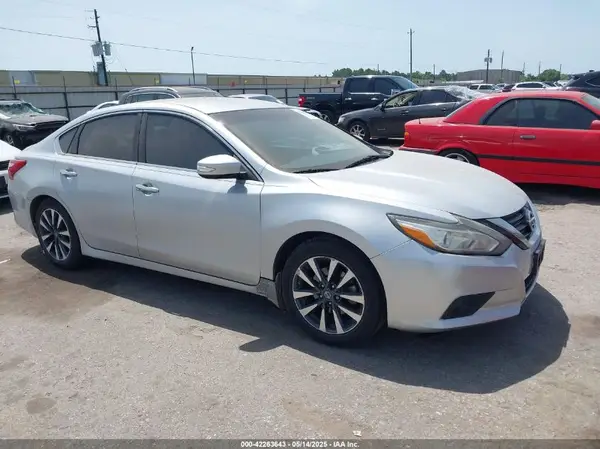1N4AL3AP6GC121669 2016 NISSAN ALTIMA - Image 1
