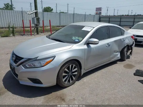 1N4AL3AP6GC121669 2016 NISSAN ALTIMA - Image 2