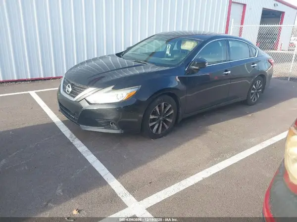 1N4AL3AP6GC139699 2016 NISSAN ALTIMA - Image 2