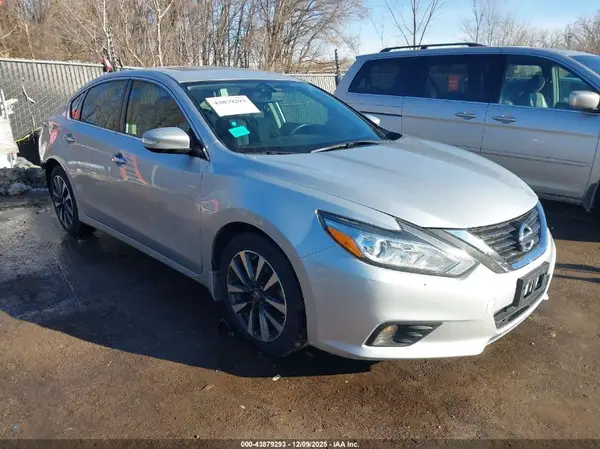 1N4AL3AP6GC142635 2016 NISSAN ALTIMA - Image 1