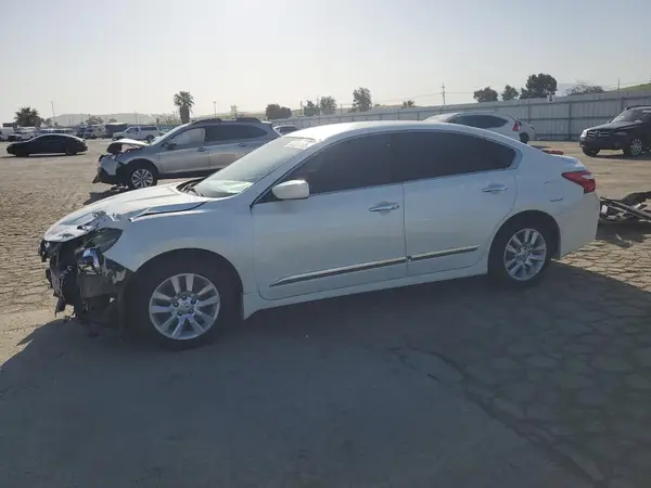 1N4AL3AP6GC147334 2016 NISSAN ALTIMA - Image 1