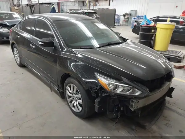 1N4AL3AP6GC160634 2016 NISSAN ALTIMA - Image 1