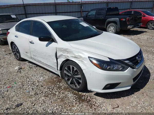 1N4AL3AP6GC163422 2016 NISSAN ALTIMA - Image 1