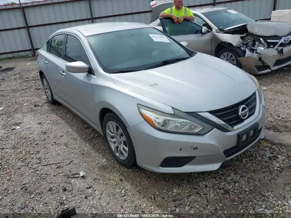 1N4AL3AP6GC168670 2016 NISSAN ALTIMA - Image 1