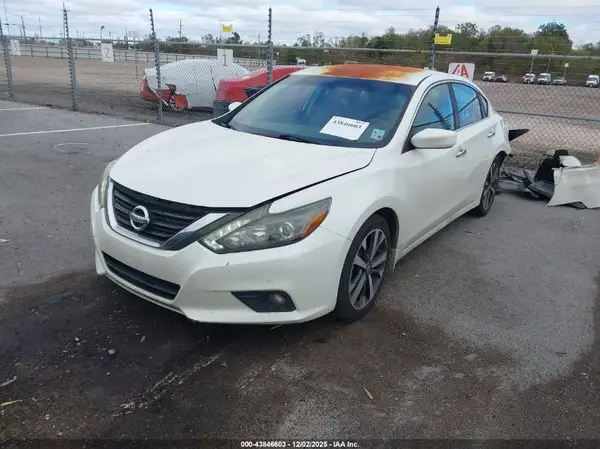 1N4AL3AP6GC175019 2016 NISSAN ALTIMA - Image 2