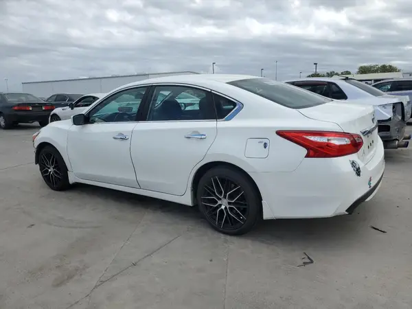 1N4AL3AP6GC181385 2016 NISSAN ALTIMA - Image 2