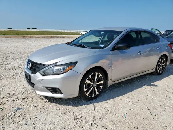 1N4AL3AP6GC186165 2016 NISSAN ALTIMA - Image 1