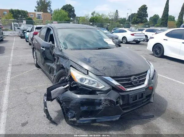 1N4AL3AP6GC191303 2016 NISSAN ALTIMA - Image 1