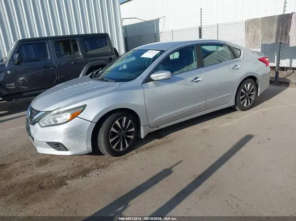 1N4AL3AP6GC196078 2016 NISSAN ALTIMA - Image 2