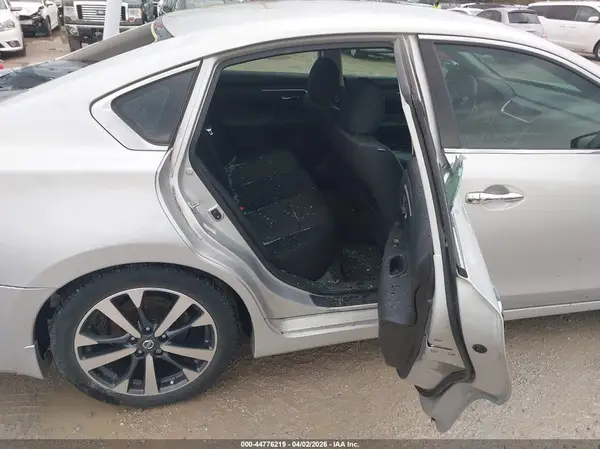 1N4AL3AP6GC225370 2016 NISSAN ALTIMA - Image 8