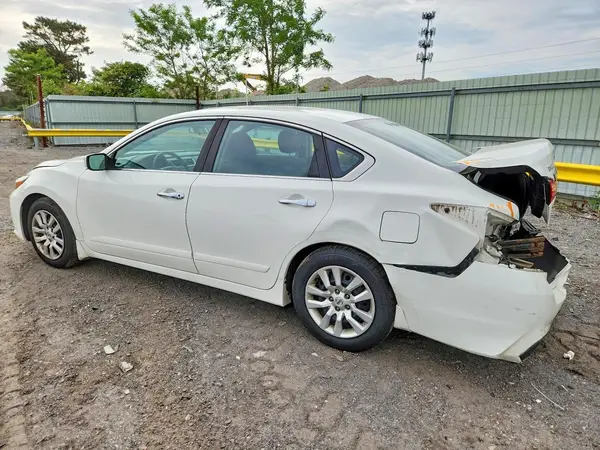 1N4AL3AP6GC261043 2016 NISSAN ALTIMA - Image 2