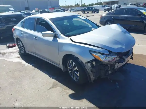 1N4AL3AP6GC261804 2016 NISSAN ALTIMA - Image 1