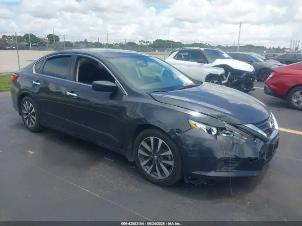 1N4AL3AP6GC266467 2016 NISSAN ALTIMA - Image 1