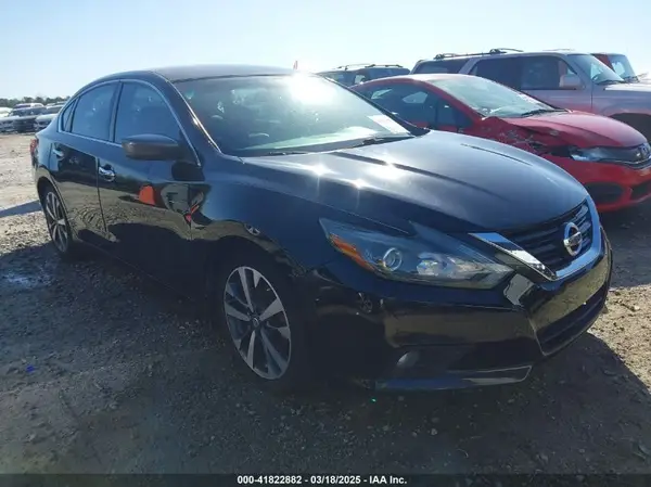 1N4AL3AP6GC274181 2016 NISSAN ALTIMA - Image 1