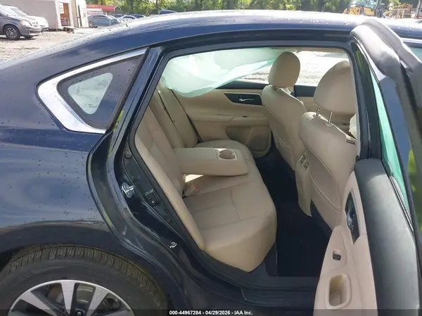1N4AL3AP6GC275072 2016 NISSAN ALTIMA - Image 8