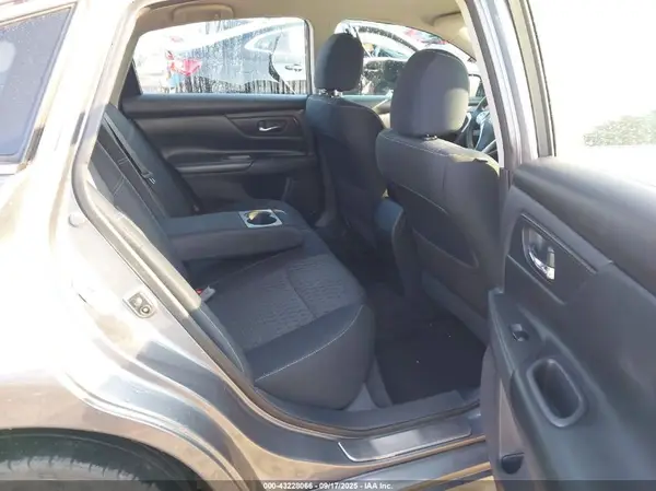 1N4AL3AP6GC277579 2016 NISSAN ALTIMA - Image 8