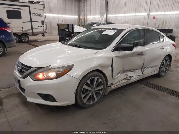 1N4AL3AP6GC279817 2016 NISSAN ALTIMA - Image 2