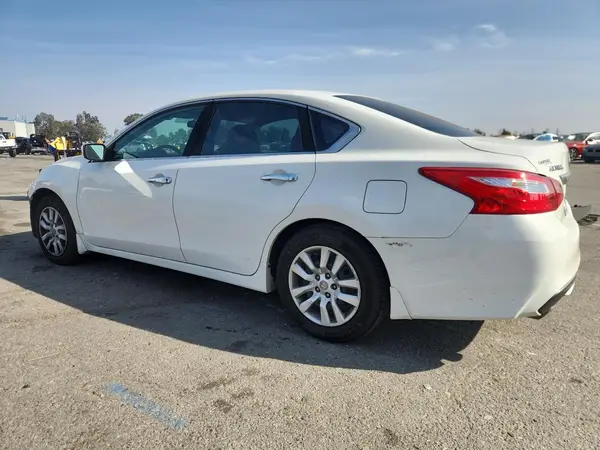 1N4AL3AP6GN379274 2016 NISSAN ALTIMA - Image 2