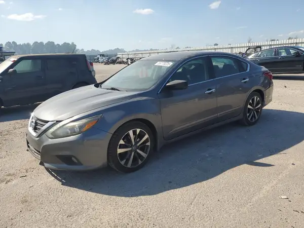 1N4AL3AP6HC116019 2017 NISSAN ALTIMA - Image 1