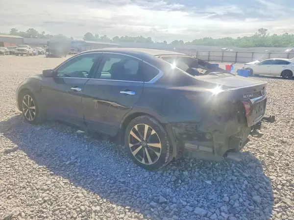 1N4AL3AP6HC117588 2017 NISSAN ALTIMA - Image 2