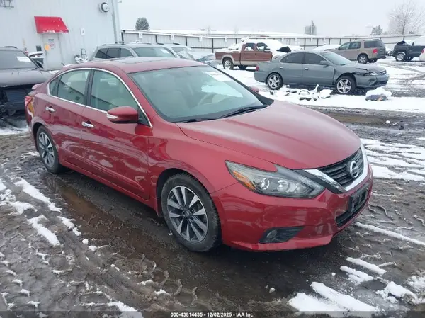 1N4AL3AP6HC119065 2017 NISSAN ALTIMA - Image 1