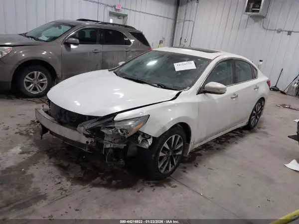 1N4AL3AP6HC119714 2017 NISSAN ALTIMA - Image 2