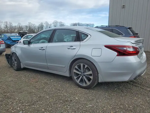 1N4AL3AP6HC121219 2017 NISSAN ALTIMA - Image 2