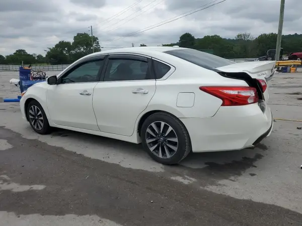 1N4AL3AP6HC125075 2017 NISSAN ALTIMA - Image 2