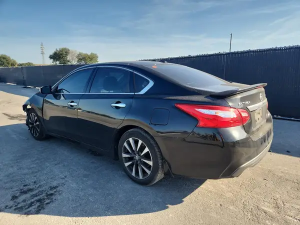 1N4AL3AP6HC128235 2017 NISSAN ALTIMA - Image 2