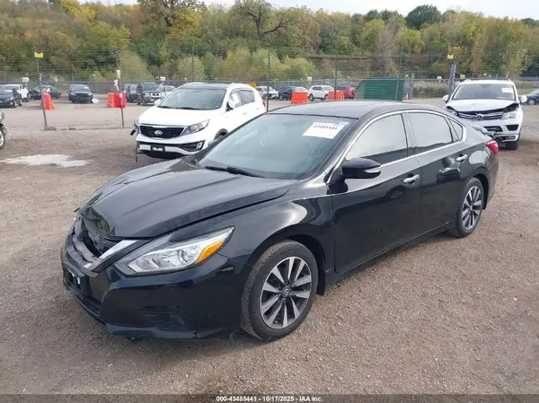 1N4AL3AP6HC129014 2017 NISSAN ALTIMA - Image 2