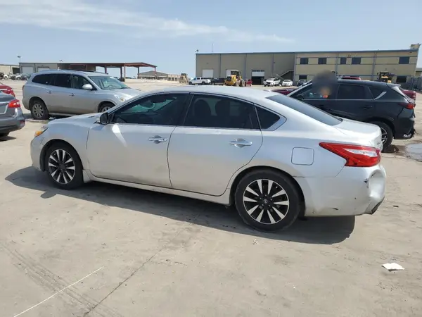 1N4AL3AP6HC132219 2017 NISSAN ALTIMA - Image 2
