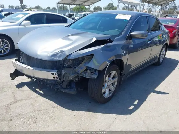 1N4AL3AP6HC132382 2017 NISSAN ALTIMA - Image 2