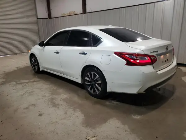 1N4AL3AP6HC133435 2017 NISSAN ALTIMA - Image 2