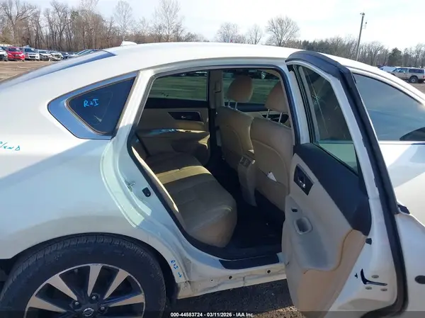 1N4AL3AP6HC135430 2017 NISSAN ALTIMA - Image 8