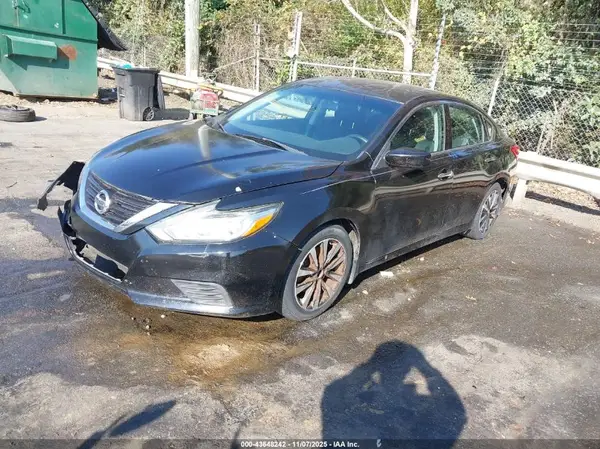 1N4AL3AP6HC135833 2017 NISSAN ALTIMA - Image 2