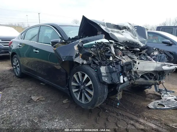 1N4AL3AP6HC136593 2017 NISSAN ALTIMA - Image 1
