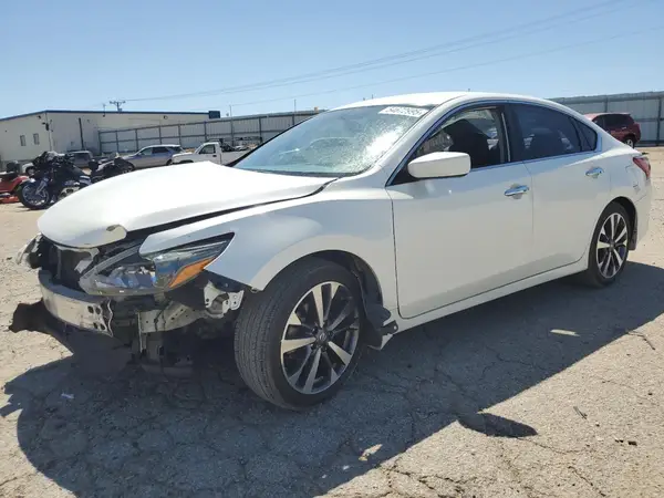 1N4AL3AP6HC137274 2017 NISSAN ALTIMA - Image 1