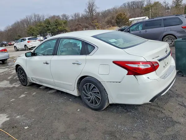 1N4AL3AP6HC138389 2017 NISSAN ALTIMA - Image 2