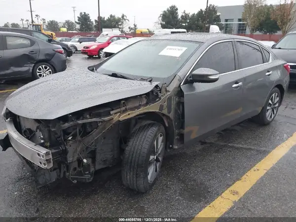 1N4AL3AP6HC140188 2017 NISSAN ALTIMA - Image 2