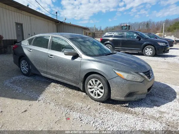 1N4AL3AP6HC142913 2017 NISSAN ALTIMA - Image 1