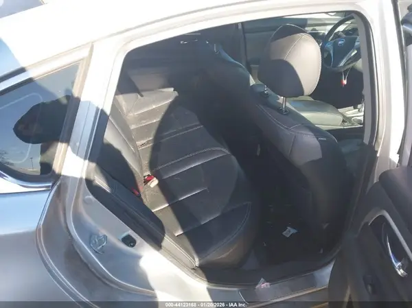 1N4AL3AP6HC145973 2017 NISSAN ALTIMA - Image 8
