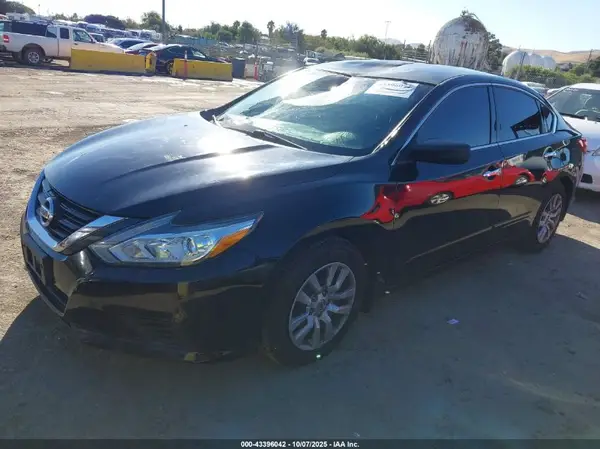 1N4AL3AP6HC150168 2017 NISSAN ALTIMA - Image 2