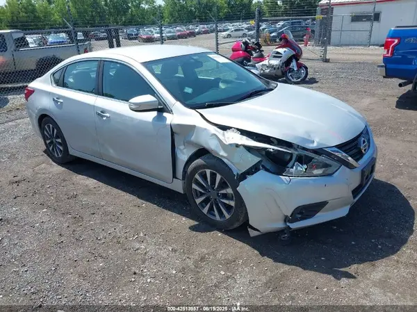 1N4AL3AP6HC151384 2017 NISSAN ALTIMA - Image 1