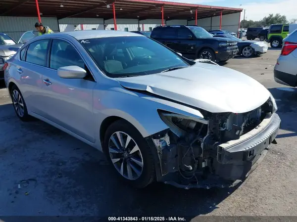 1N4AL3AP6HC155774 2017 NISSAN ALTIMA - Image 1